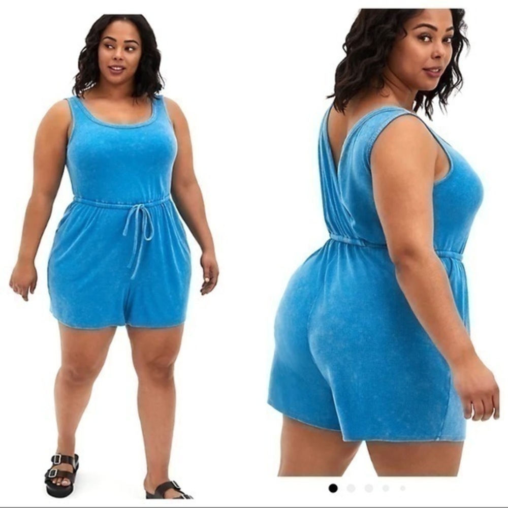 Torrid 2X New Blue Wash‎ Ribbed Romper W/Pockets